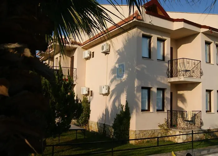 Hotel Nazar Garden 2*