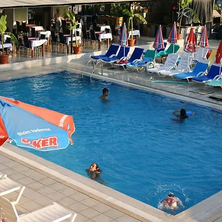 Hotel Nazar Garden 2*